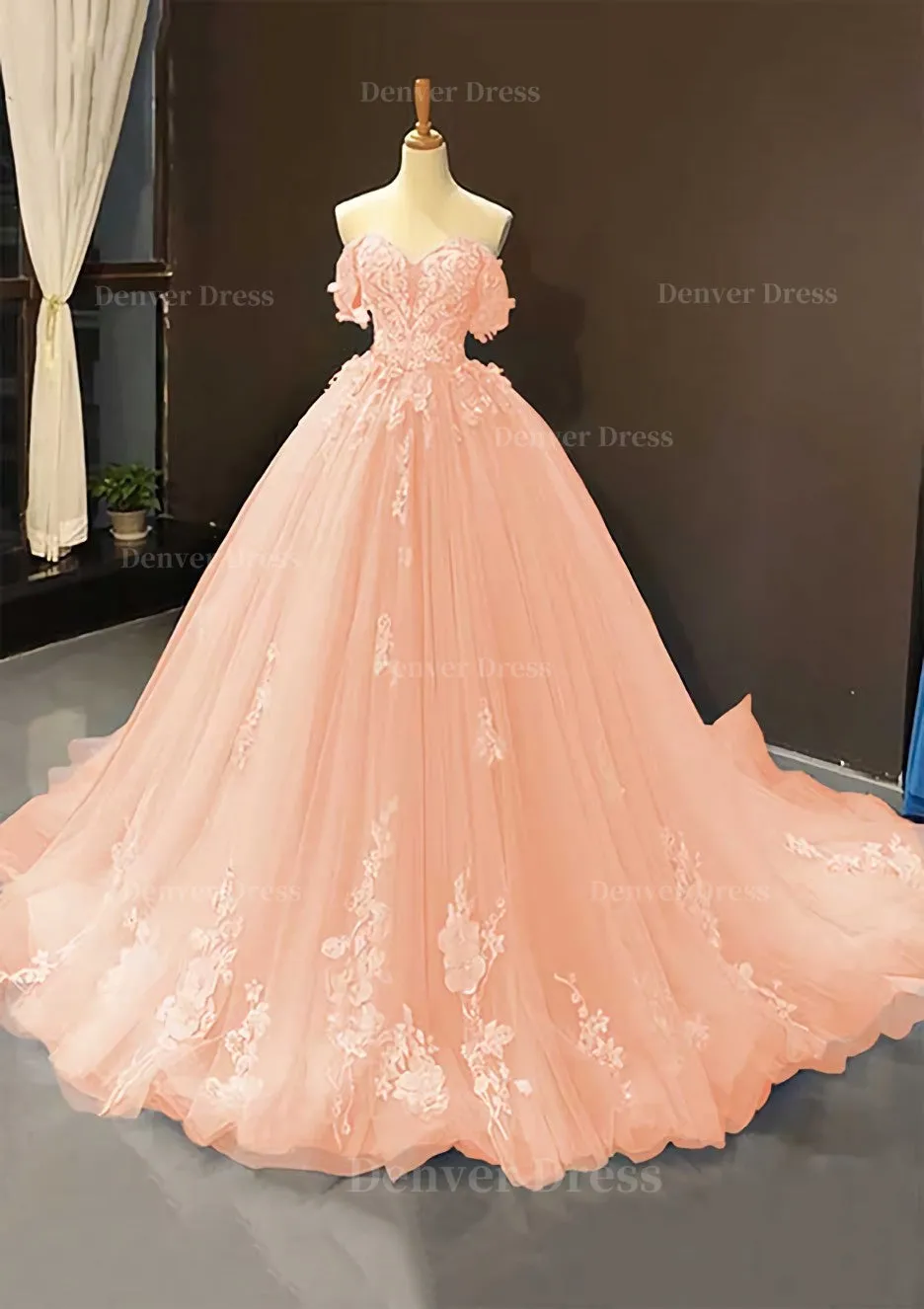 Ball Gown Off-the-Shoulder Sweep Train Tulle Prom Dress With Appliqued