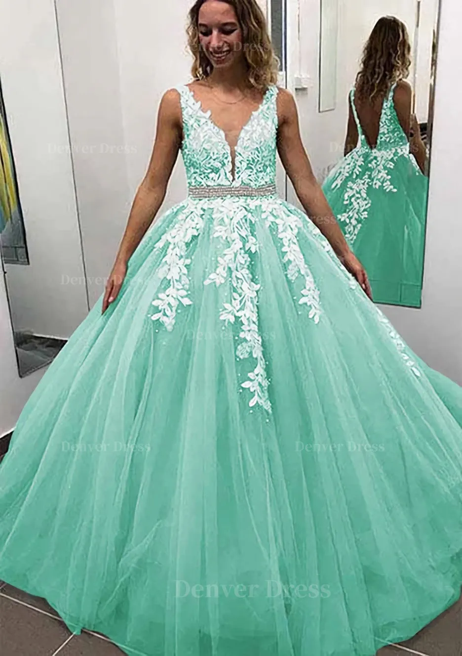 Ball Gown Sleeveless Long/Floor-Length Tulle Prom Dress With Lace Appliqued Beading