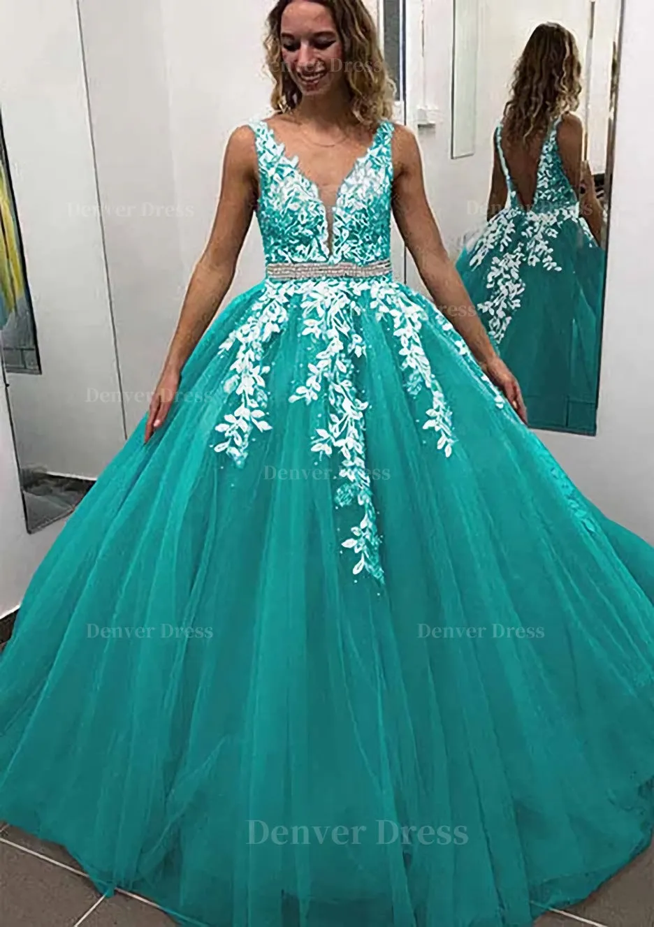 Ball Gown Sleeveless Long/Floor-Length Tulle Prom Dress With Lace Appliqued Beading