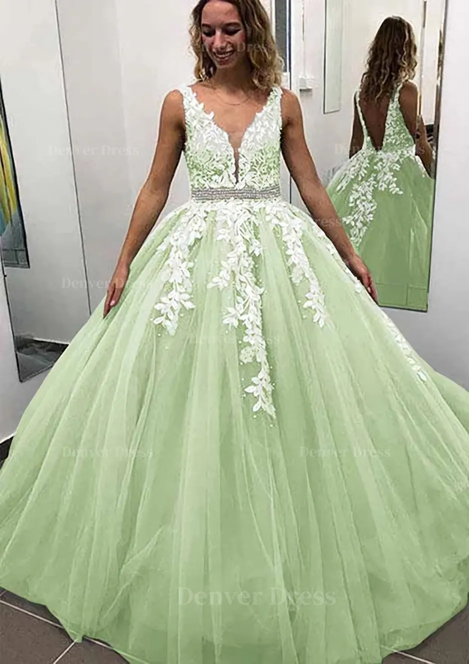 Ball Gown Sleeveless Long/Floor-Length Tulle Prom Dress With Lace Appliqued Beading