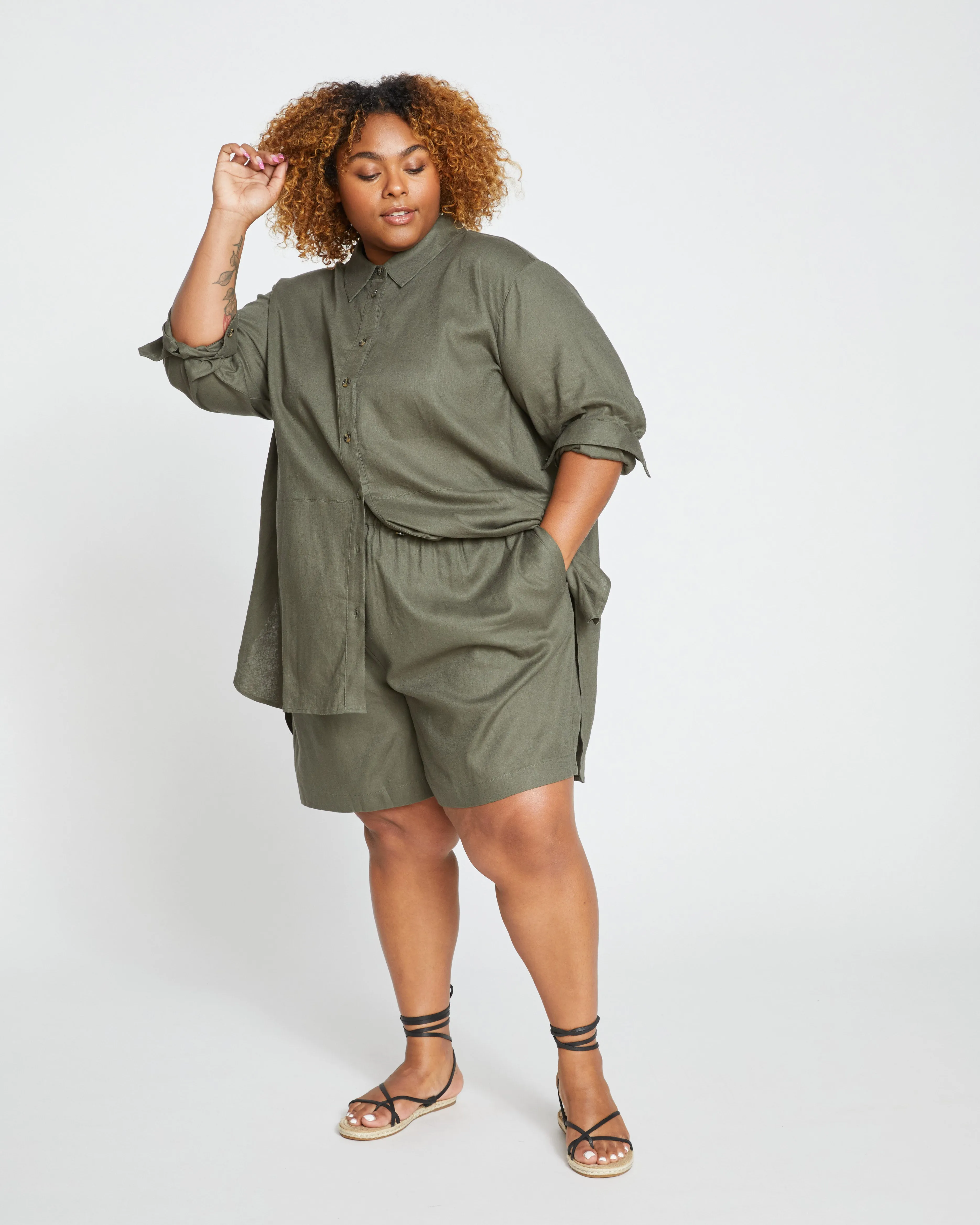 Juniper Linen Easy Pull-On Shorts - Tarragon