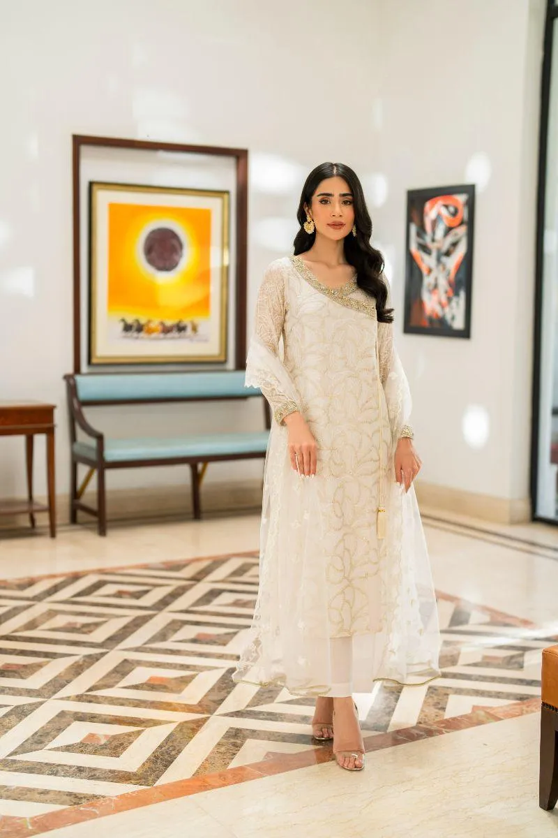 Natasha Kamal - Teya - white angrakha - Embroidered Chiffon lined with crepe de chin - 3 Piece