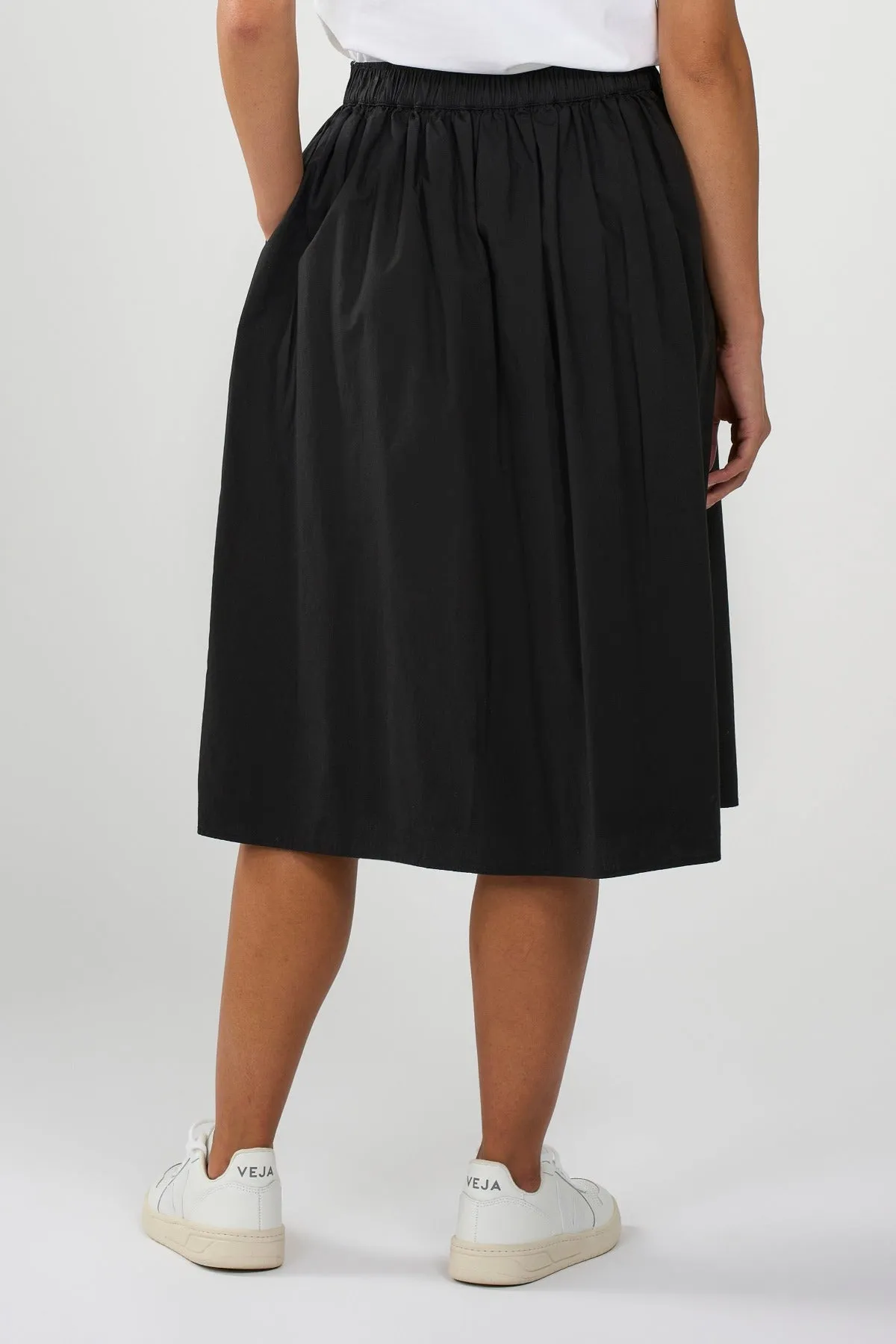 Poplin Elastic Waist Black Skirt