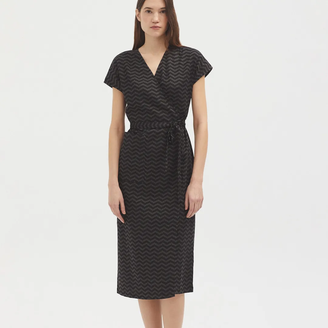 Stitch Fabric Wrap Dress - Black