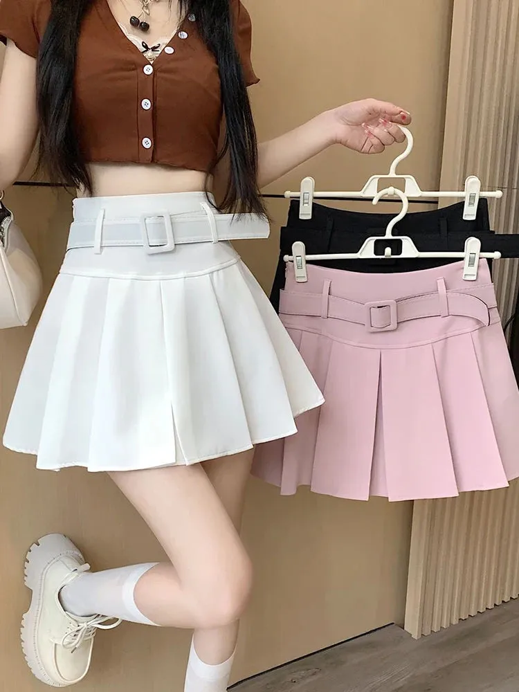 Sweet Pleated Mini-Skirt With Belt