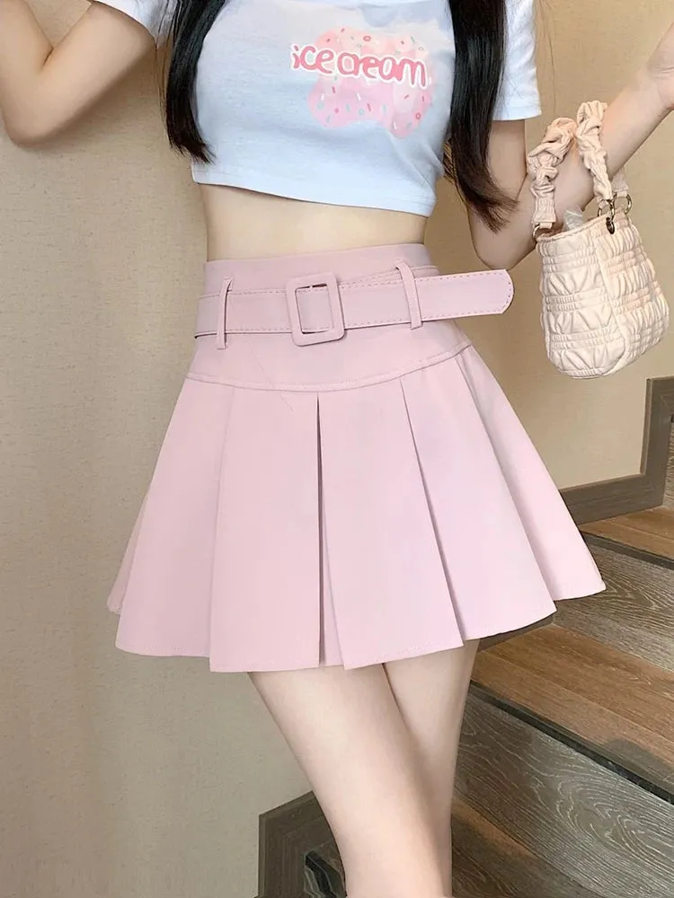 Sweet Pleated Mini-Skirt With Belt