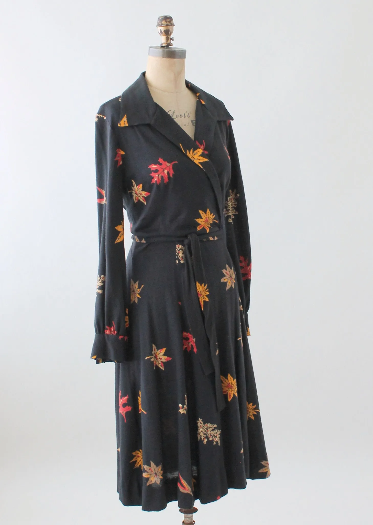 Vintage 1970s Leaf Print Cotton Jersey Wrap Dress